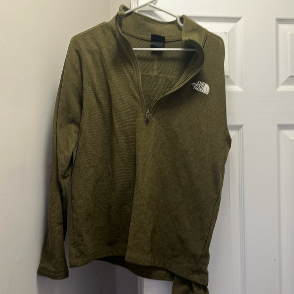 The north face 1/4 zip sweater size large